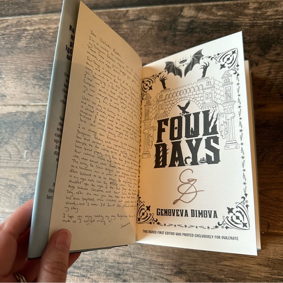 OwlCrate Exclusive Edition of Foul Days by Genoveva Donovan - Picture 4 of 5